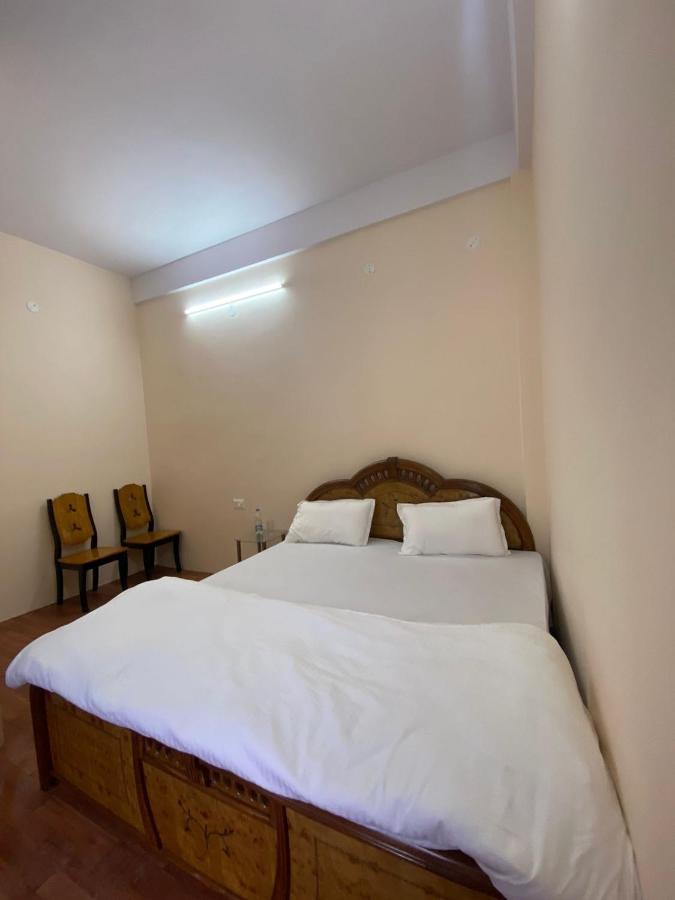 Chirag Homestay Kainchi Nainital Exteriör bild