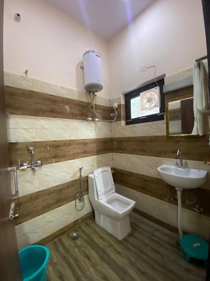 Chirag Homestay Kainchi Nainital Exteriör bild