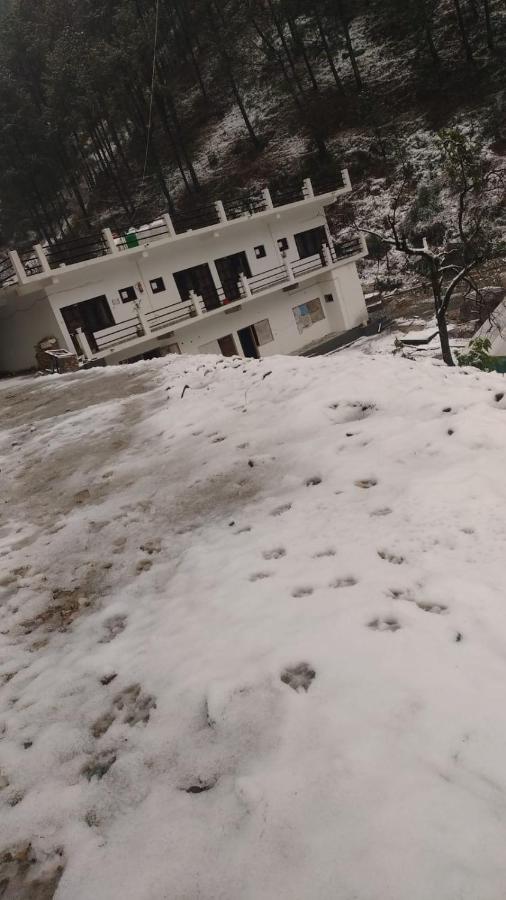 Chirag Homestay Kainchi Nainital Exteriör bild